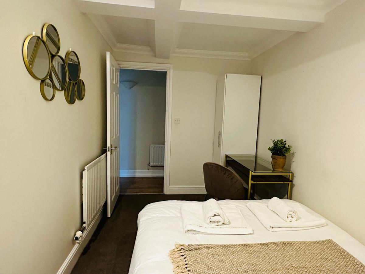 The Wimbledon Haven - Free Parking Apartman London Kültér fotó